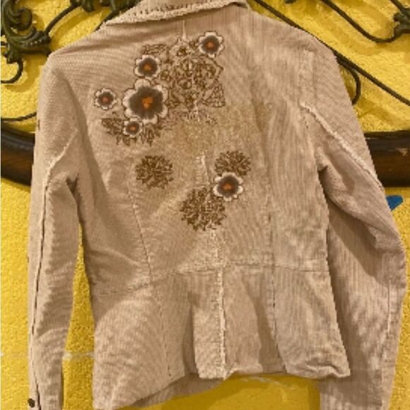 Aziz Burgundy Jacket Size S NWT - Picture 5 of 9